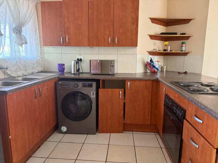2 Bedroom Property for Sale in Rustenburg Central North West